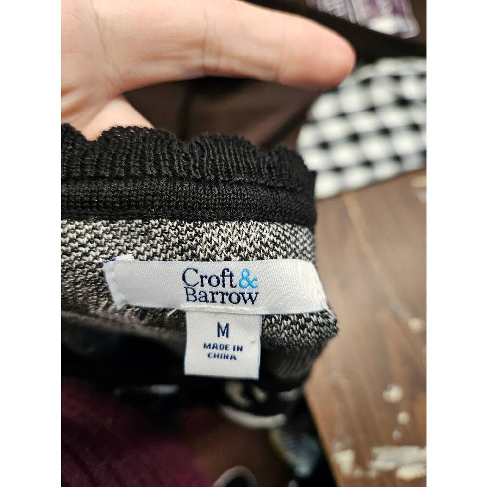 Croft & Barrow Black Floral Short Sleeve Sweater Womens Medium - Picture 5 of 8